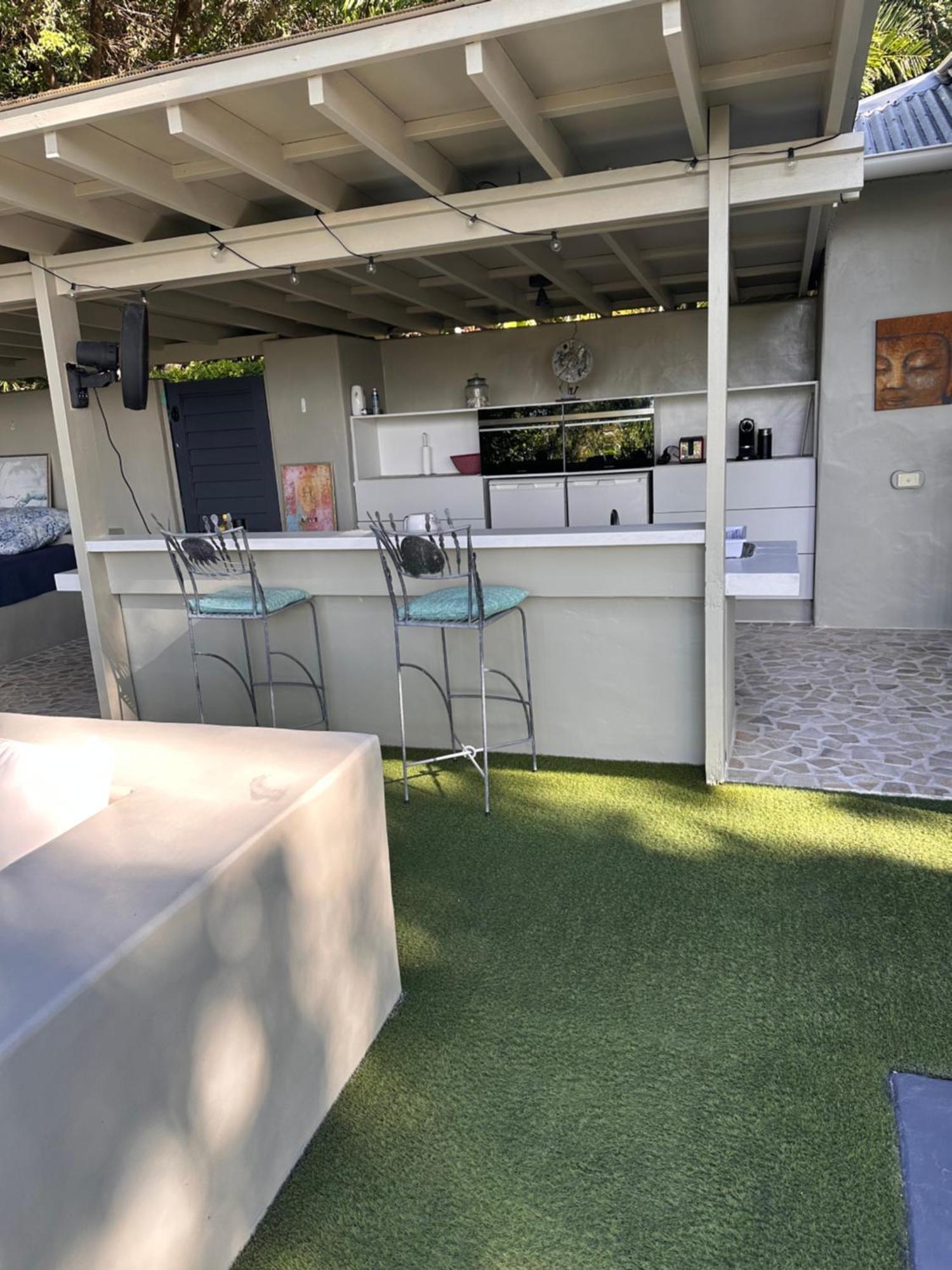 Beachfront Peace Cabin Oak Beach Екстер'єр фото